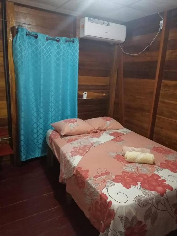 El Jaguar Vandrehjem Bocas del Toro Eksteriør billede